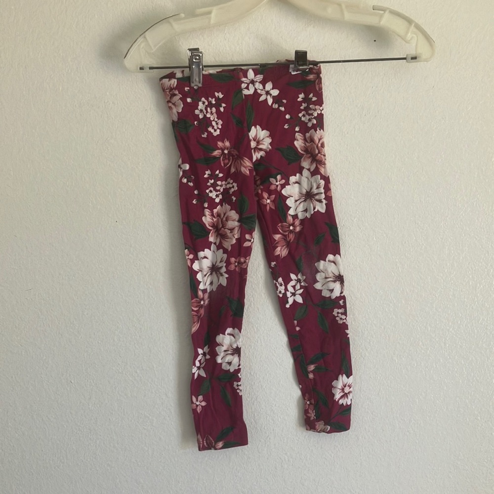 FINAL MARKDOWN The children’s place leggings 5t